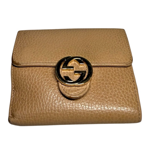 Gucci GG Interlocking Leather Beige Bi-Fold Compact Wallet. - Picture 1 of 16